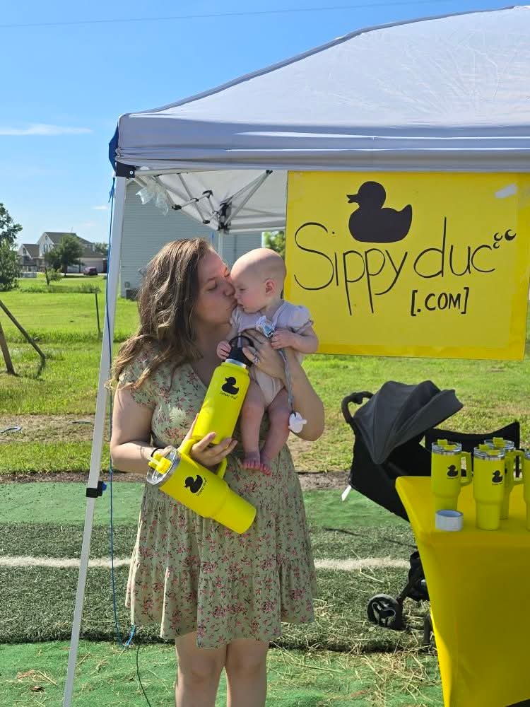 Sippy duc🫧 40oz Vacuum Insulated Water Bottle